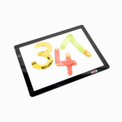 Pamatskola: gaismas dēļi