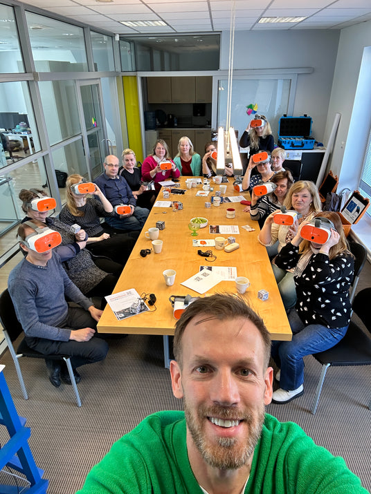 Insplay koolitus - Andres Sirel koos õpetajatega