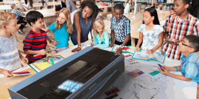 Makeblock Education xTool P2 must laserlõikur haridusasustustele (kool, huvikool) - Insplay Haridus